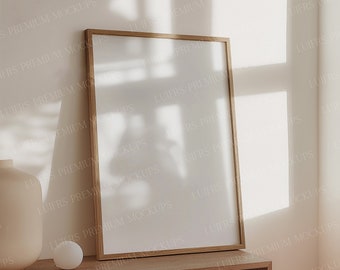 A2 Holzrahmen Mockup: Licht Raumdisplay (PSD, JPEG, PDF)
