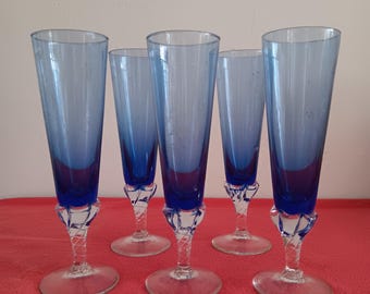 Copas de cava azul cobalto