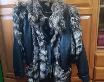 Chaquetón de piel años 90.