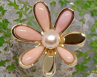 Natural queen conch flower brooch, Mother of pearl bead brooch, Hand carved shell art jewelry