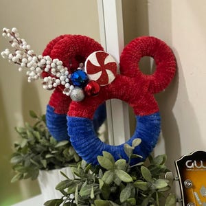 Disney-Inspired Wreaths, Mickey Mouse