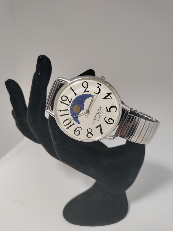 Concepts clearance quartz watch