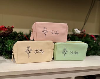 Personalized leather makeup bag