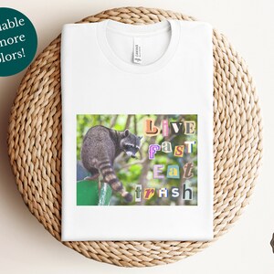 Live Fast Eat Trash T-shirt, Trash Panda, Stoner Geschenken voor hem, Wasbeer Shirt, Wasbeer Geschenken, Meme Shirt, Opossum Lover Shirt, Possum Shirt