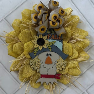 Sunflower Scarecrow Face Door Wreath: Autumn Harvest Decor