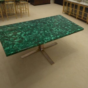 Mesa de Jantar Malaquita | Tampo de Mesa Malaquita | Bancada Malaquita | Móveis Luxuosos e Elegantes de Pedras Preciosas Malaquita para Decoração de Casa na Moda