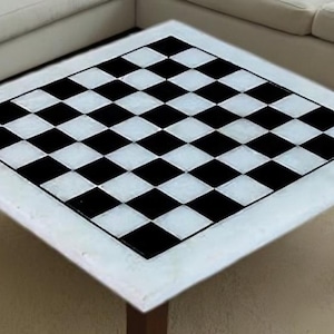 Premium White Marble Chess Board with Intricate Style and High-Quality Game Pieces – Ideal for Collectors and Enthusiasts Players Chess Set,