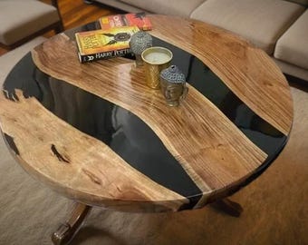 Schwarze Epoxidharz-Fluss-Tischplatte: Runder Live Edge-Mitteltisch