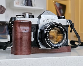 Wood Grip - Pentax K1000 and Spotmatic - PLA Grip Extension - 3D Printed, Stained, Wood, Pentax, Gift