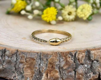 Golden Brass Snake Ring: Adjustable Open Animal Jewelry
