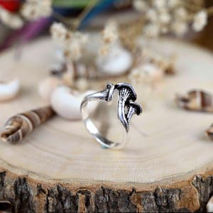Sterling Silver Chanterelle Mushroom Ring: Boho Wedding Band