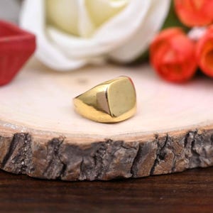Personalisierter Herren Siegelring – Individuell gravierter Goldring
