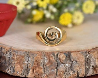 Gold Spiral Ring, Swirl Ring, Gold Wired Ring,Thumb Ring, Spiral Brass Ring, Handmade Dainty Ring, Boho Ring, Wired Band, Spiral Band