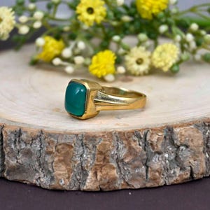 Green Onyx Ring Gold,  Statement Ring, Green Stone Ring, Stacking Ring, Gold Ring, Solitaire Ring