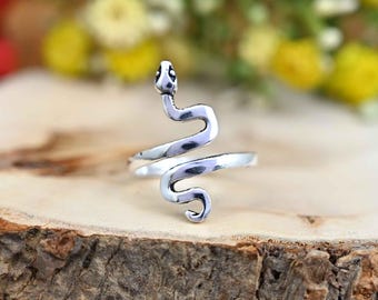 Brass Snake Ring: Adjustable Serpent Animal Ring