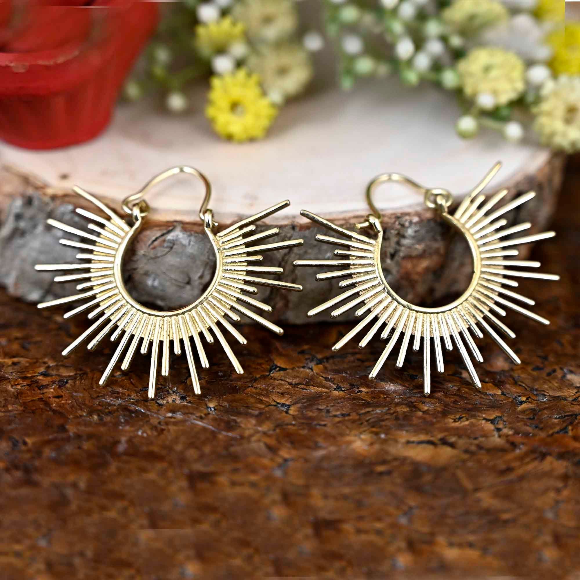 Yheakne Vintage Sunburst Creolen Gouden Spike Sunlight