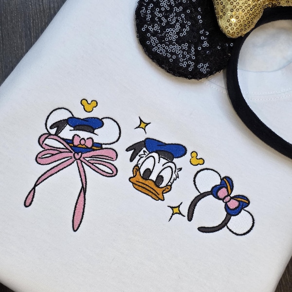 Disneyland Donald Duck Embroidered Unisex top Sweatshirt | Jumper Gift Paris Present disneyworld Princess castle Mickey Ears Minnie Mouse