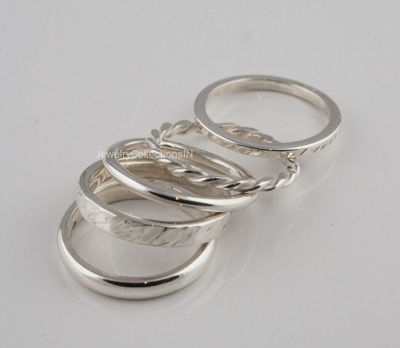 Set aus 5 Stapelringen aus Sterlingsilber, dünne und dicke Ringe, zierliche gedrehte Perlenringe, gepunkteter Ring, Silberstapelringe, Damenschmuck Bild 1