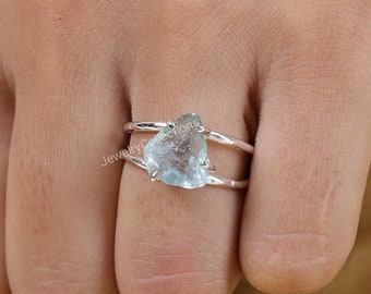 Aquamarine Ring, Raw Aquamarine Ring, Sterling Silver Ring, Raw Gemstone Ring, Aquamarine Raw Stone Ring, Healing Crystal Ring, Gift for her