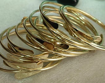 Brazaletes de latón africano: Juego de brazaletes ajustables de latón crudo