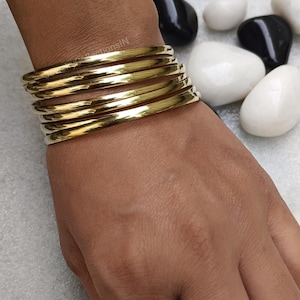 Pulseiras de latão, fio meio redondo, conjunto de joias de latão com 7 pulseiras, presente para melhor amiga, pulseiras indianas antigas empilháveis, joias para presente de madrinha