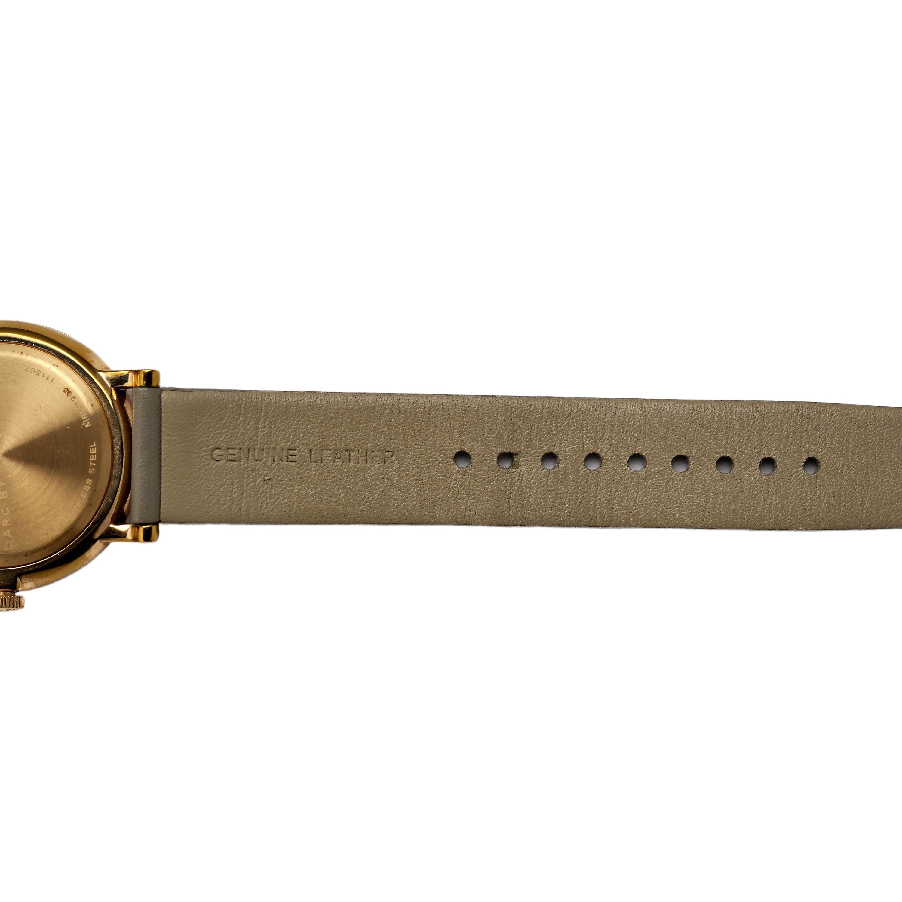 Marc Jacobs Classic White Dial Rose Gold Steel Strap Watch for Women - MJ3582