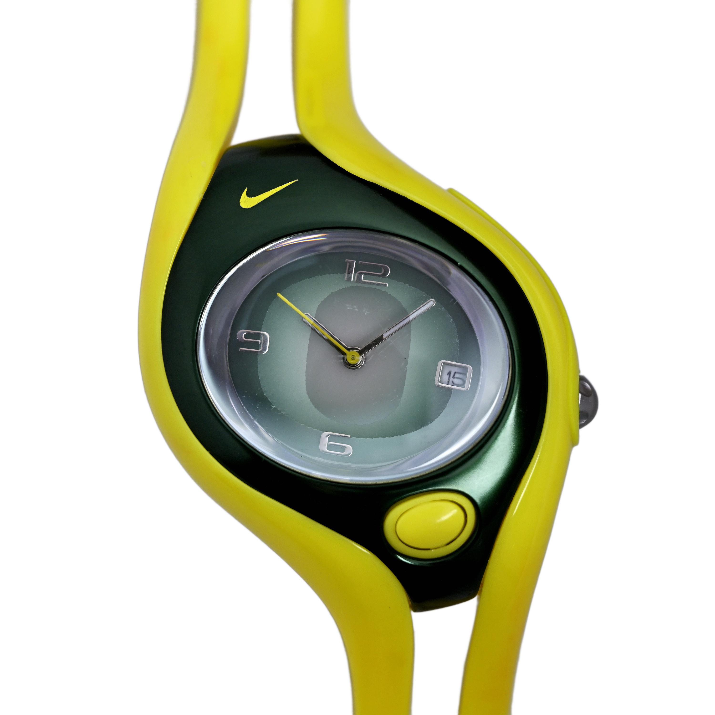 Nike Triax Team Runners Watch Green Yellow 40mm Men's Watch Nike Triax Team Runners Watch Green Yellow 40mm Men's Watch