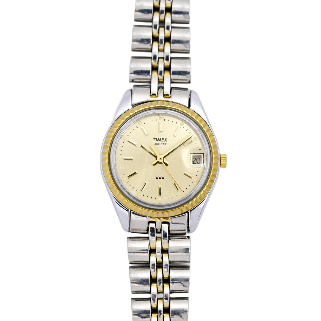Timex Vintage Ladies Jubilee Fluted Style Wrist Watch Two  display picture 3