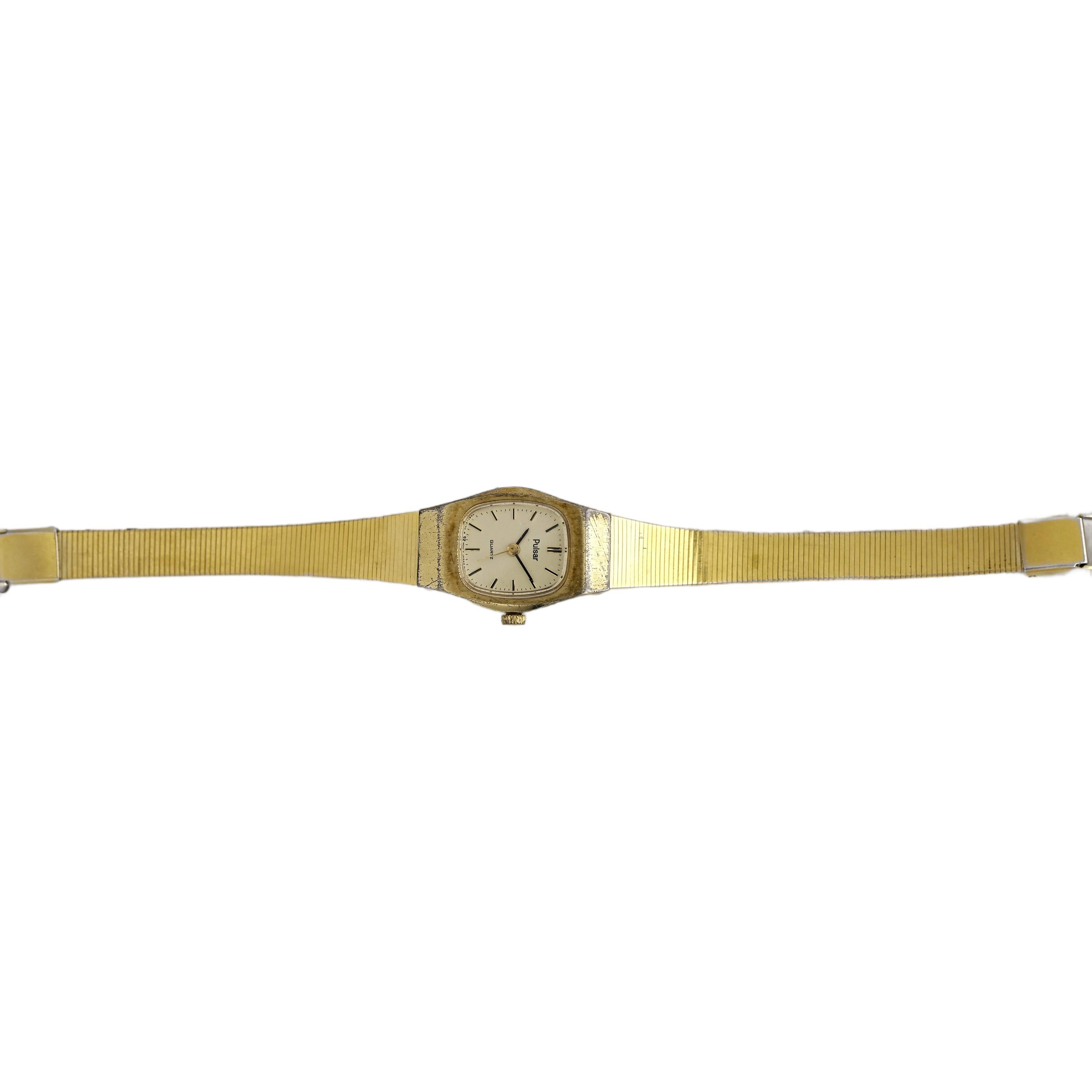 Pulsar Ladies Gold Tone Watch White Dial Expansion Bracelet  display picture 3