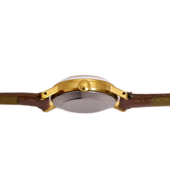 Timex 1970s Vintage Gold Plated Ladies Mechanical Watch  display picture 1