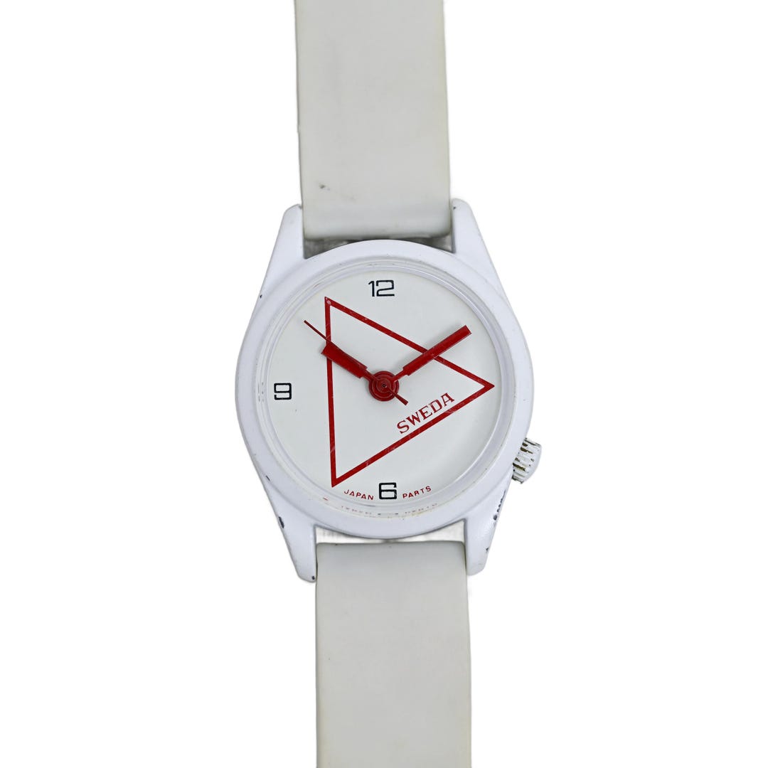 Sweda Ladies Vintage 1990's Mechanical White and Red Wrist Watch
