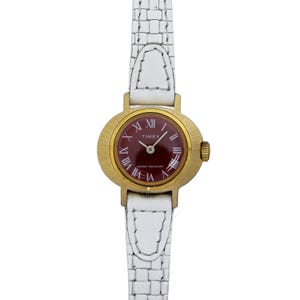 Timex Ladies Vintage 1970&#39;s Red Dial Gold Manual Wind Watch Genuine Leather