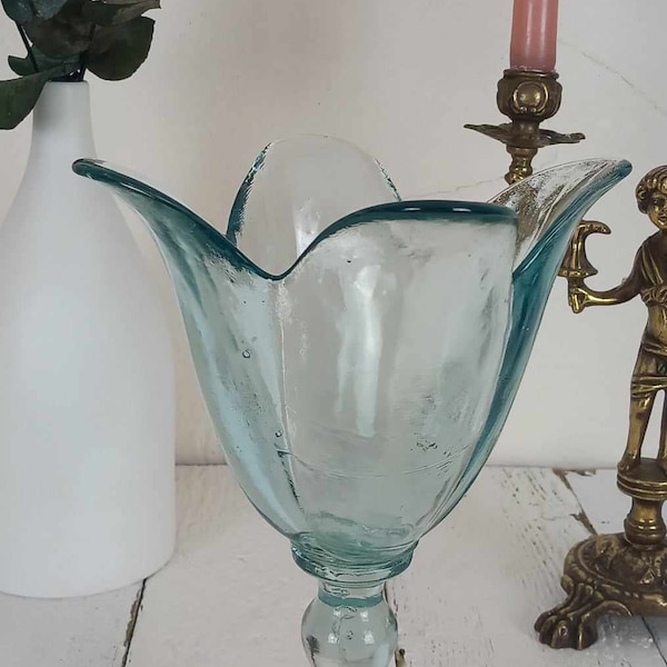 Vase en verre soufflé