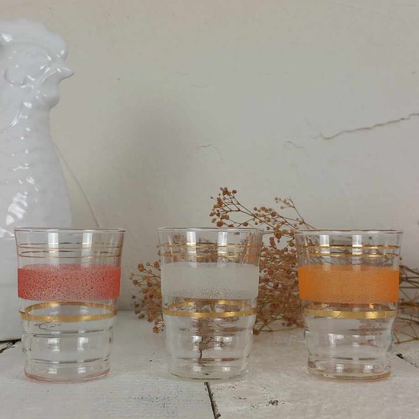 Verres colorés givrés