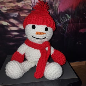Snowman crochet amigurumi