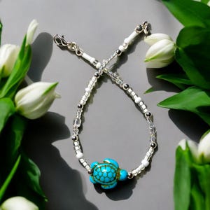 Turquoise Turtle Bracelet and White Glass Seed Beads, Handmade Ocean Jewellery, Beach Summer Boho Style, Silver Plated Clasp, Gift for Her