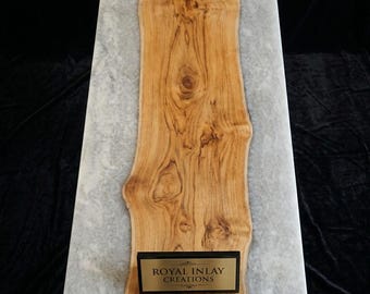 Handmade Epoxy Resin River Tabletop: Glossy Wood Accent Furniture