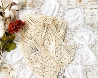 Vintage handmade crocheted collar for ladies dress