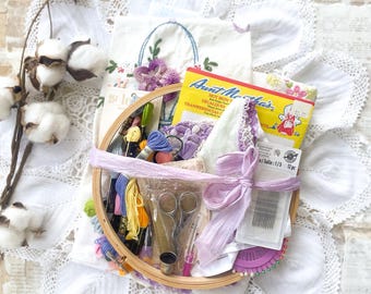 Vintage Embroidery Kit, Slow Stitch, DMC Floss, Quilt Blocks, Sewing Notions, Textile Arts