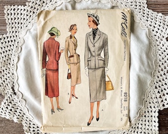 Vintage McCall Ladies Sewing pattern No 8218 2 Piece suit 1940's style