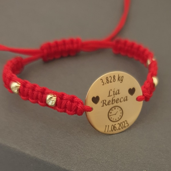Neugeborenen personalisierte gravierte solid 14k Gold Tag Armband Münze rote Schnur, minimalistische Armband, Neugeborenen Details