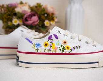 Custom Converse Chuck Taylor Embroidered /Embroidered Converse Custom Wedding Flowers/Embroidered Snake Converse/Personalized Bride Sneakers