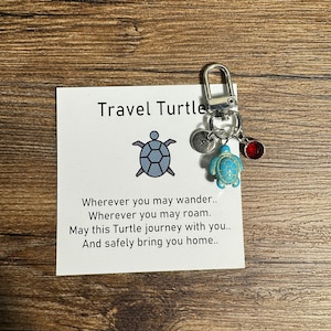 Turtle keychain,turtle keyring,personalised gift,travel turtle,turtle bag charm,birthday gift idea for a friend,good luck charm Mom's gift