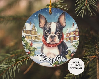 Ornamento natalizio Boston Terrier, ornamento personalizzato per cani, nome personalizzato per animali domestici, idea regalo mamma papà cane, ornamento natalizio in ceramica, amante dei cani