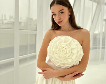 Flower Applique Bridal Satin Corset, Ivory Overbust Wedding Corset Top Bride, Handmade Lace Bridal Bustier, Romantic White Top, Boho Vintage