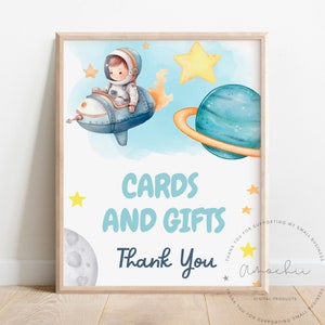 Cartes et cadeaux baby shower de l'espace Space We're Over the Moon, bébé astronaute, décoration thème garçon, décor espace bleu jaune or A006