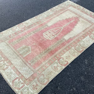 Vintage Oushak Rug 4x7: Pastel Pink Anatolian Wool Rug