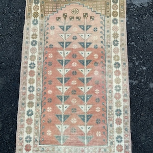 Oushak Rug, 3x5 Rug, Turkish Rug, Handmade Rug, Vintage Wool Rug, Pastal Color Rug, Faded Pale Rug, Vintage Rug, Old Rug, 2&#39;9 x 4&#39;9 Feet Rug