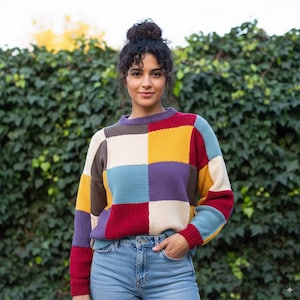 Mönster för stickad lapptröja: Flerfärgad schackrutig design (PDF-nedladdning)