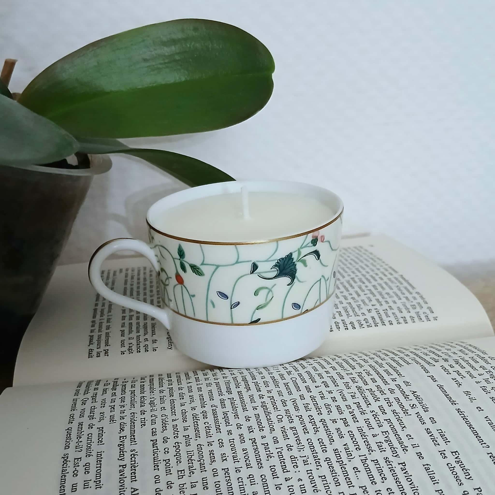 Lot De 44 Tasses à Café Anciennes - Porcelaine Blanche - Vintage Gobelets Coquetiers